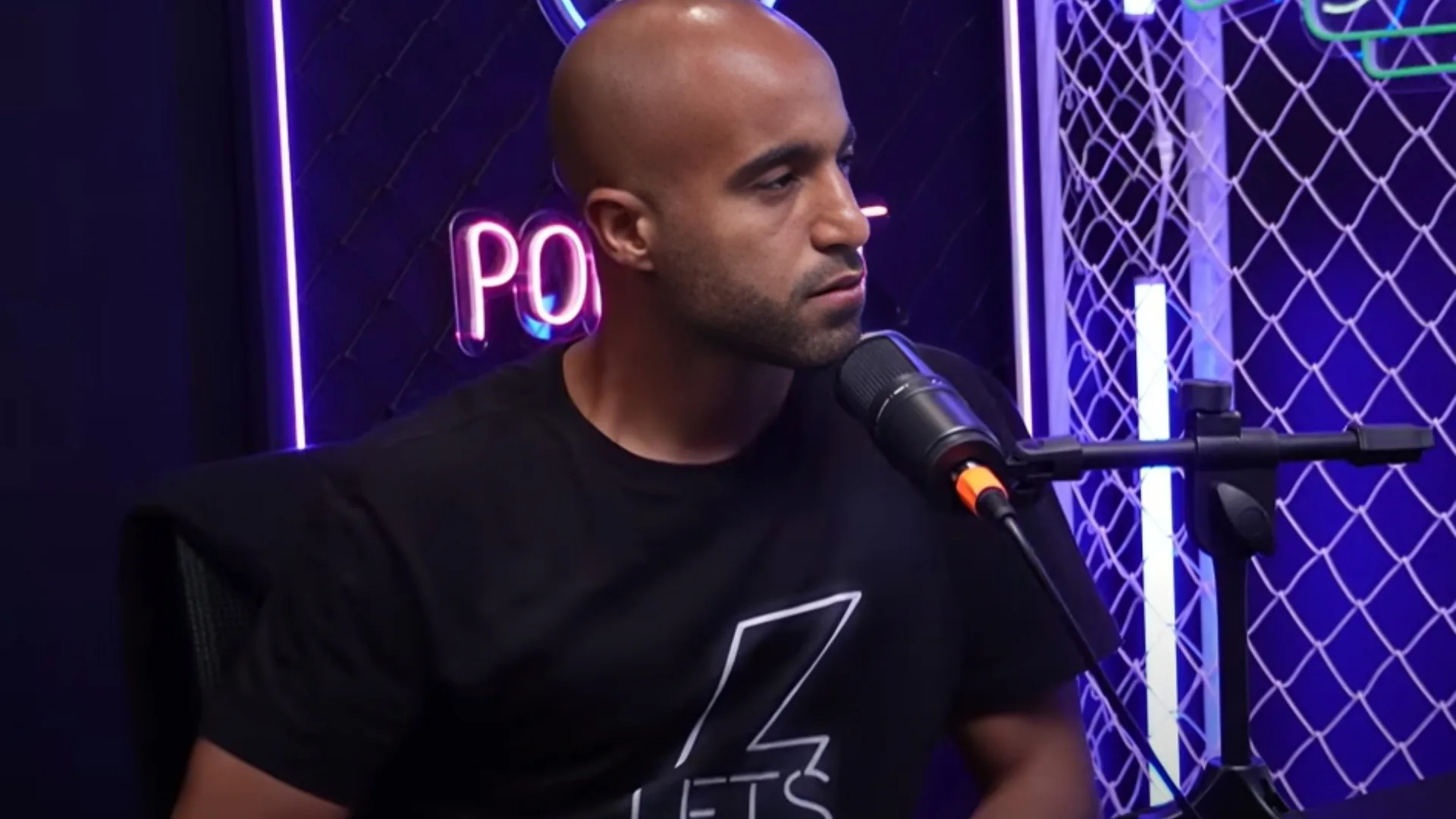 Lucas Moura, do SPFC, aponta goleiro diferenciado no futebol brasileiro