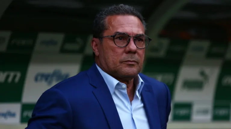 Luxemburgo exalta atacante histórico do Brasil: “Anormal”