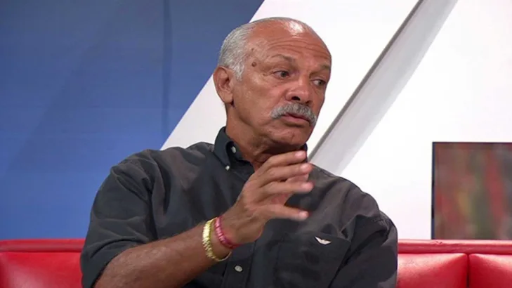 Maestro Júnior projeta Internacional x Flamengo pela Libertadores e alerta rubro-negros: “As copas são diferentes”