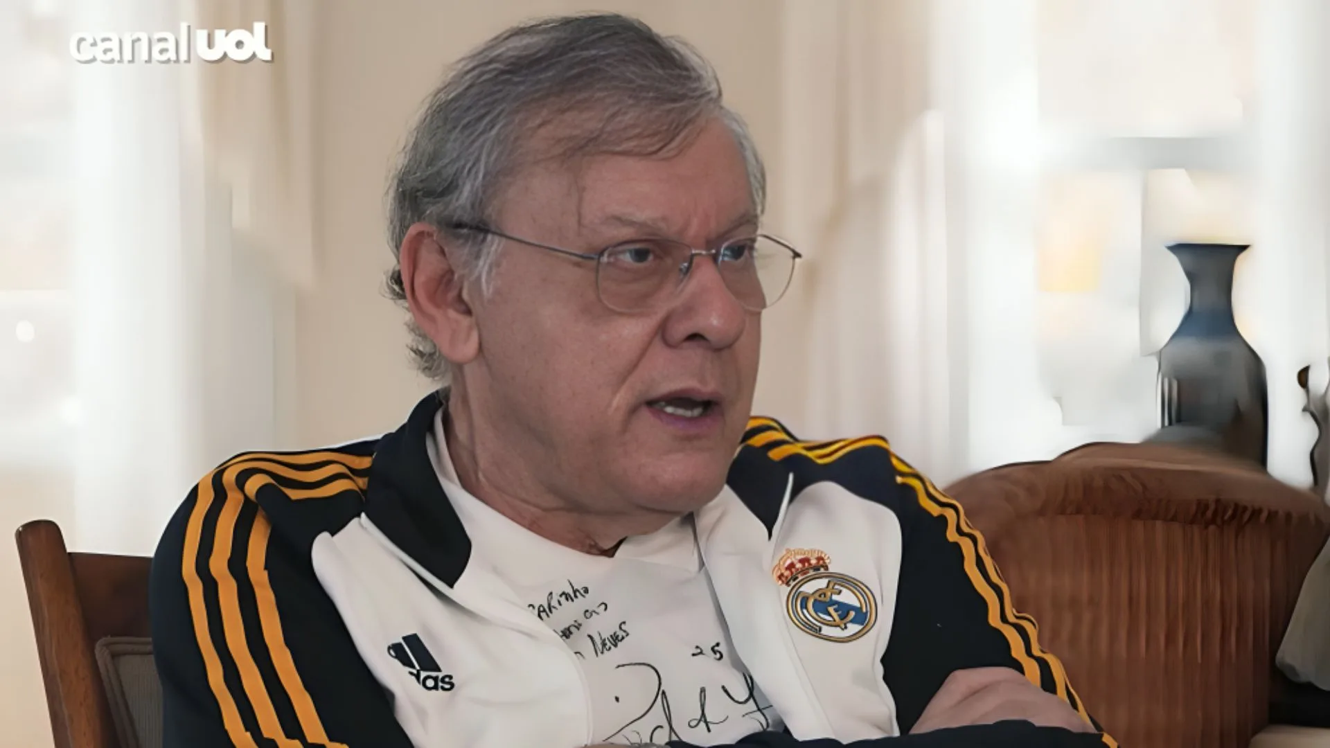 Milton Neves aponta time que teve “vida fácil” na Libertadores