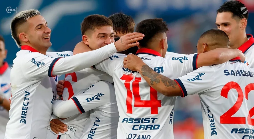 Rival do SPFC na Libertadores tem sequência invicta e ídolo de volta ao clube