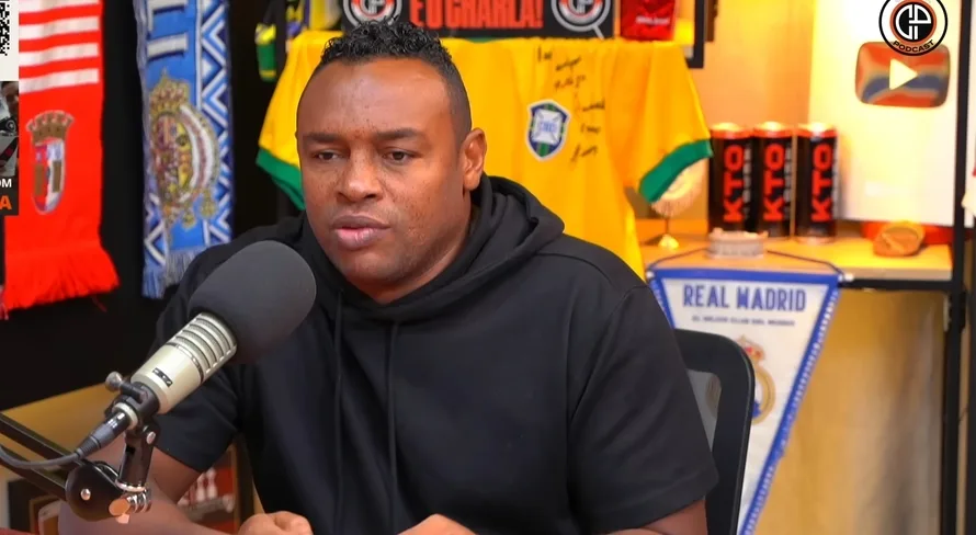 Ex-Palmeiras e Flamengo, Obina revela seu primeiro salário no Vitória