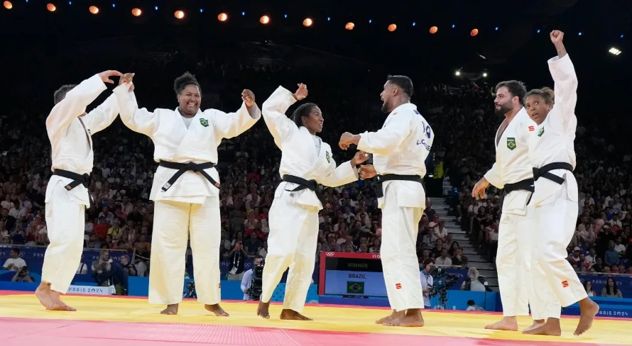 Olimpíadas: Brasil consegue bronze no judô por equipe
