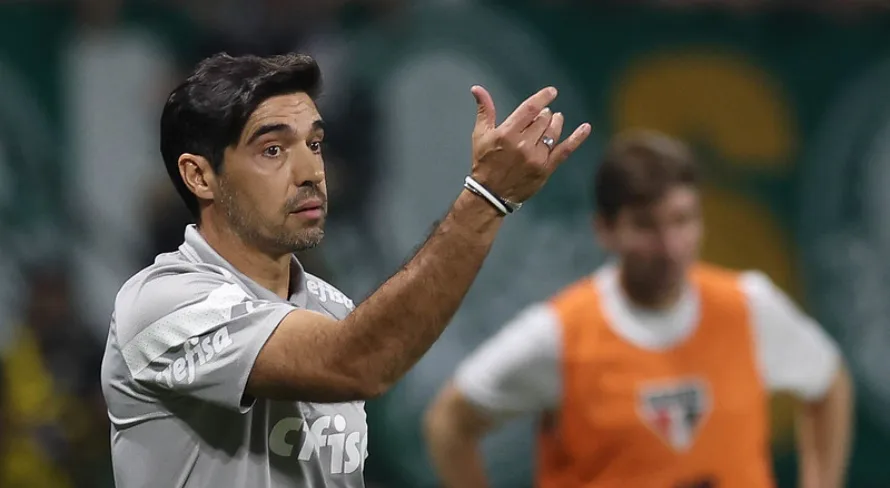 Julio Gomes critica postura do Palmeiras em vitória: “Poço de vitimismo”