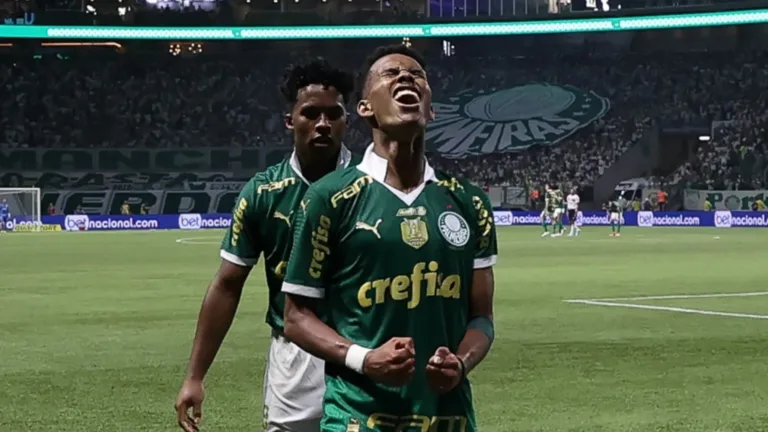 Craque Neto cita Endrick e Estêvão ao alertar Vitor Roque no Palmeiras: “Tem que bater no peito e jogar”