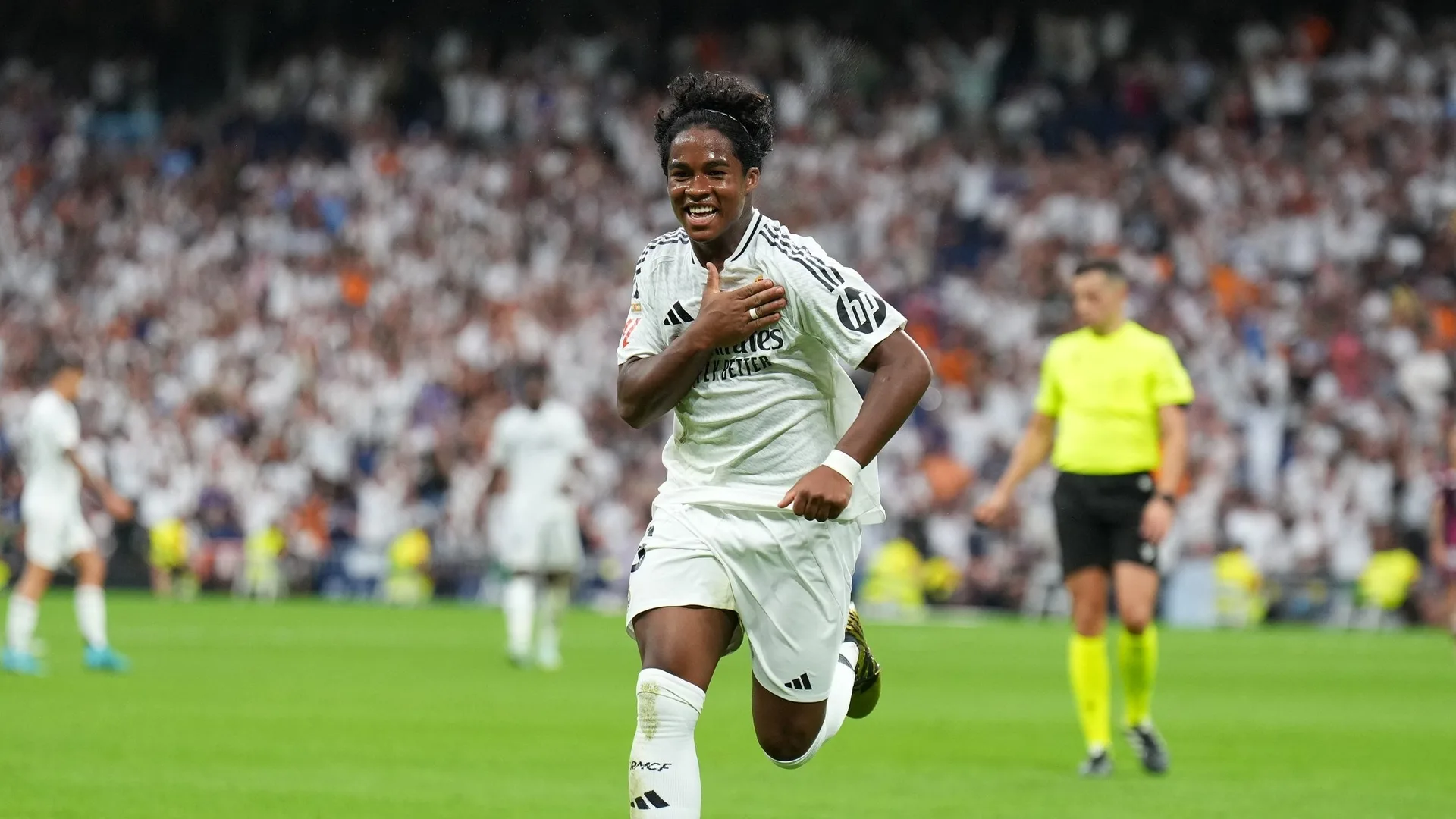 Carlo Ancelotti elogia comprometimento de Endrick com o Real Madrid