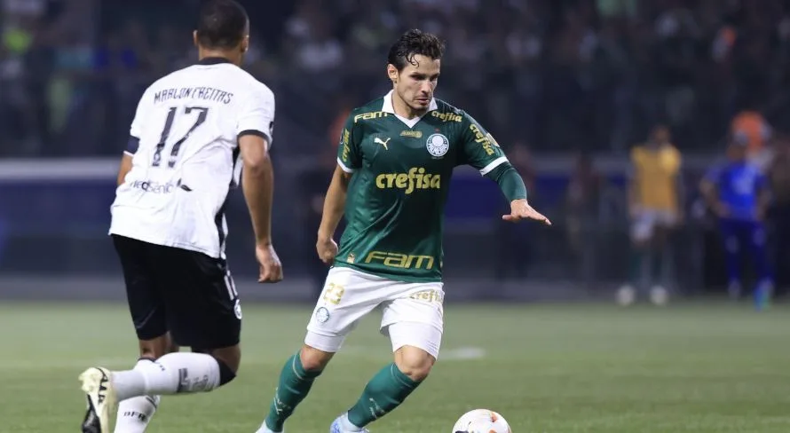 Torcedores do Palmeiras não perdoam Veiga após eliminação na Libertadores: “Jogou nada”