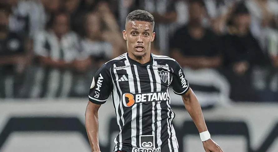 Pedrinho, ex-Corinthians e Atlético-MG, pode se naturalizar para defender outra seleção