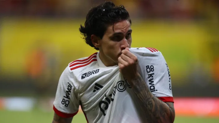 Craque Neto alfineta Filipe Luís após colocar Yuri Alberto à frente de Pedro: “Exagera em fazer gols” Craque Neto alfineta Filipe Luís após colocar Yuri Alberto à frente de Pedro: “Exagera em fazer gols”