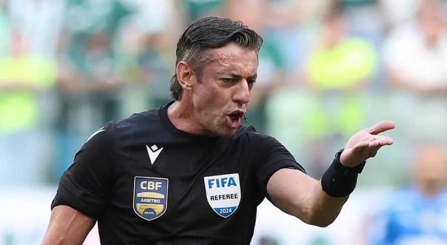 Alicia Klein detona a arbitragem em Palmeiras x SPFC