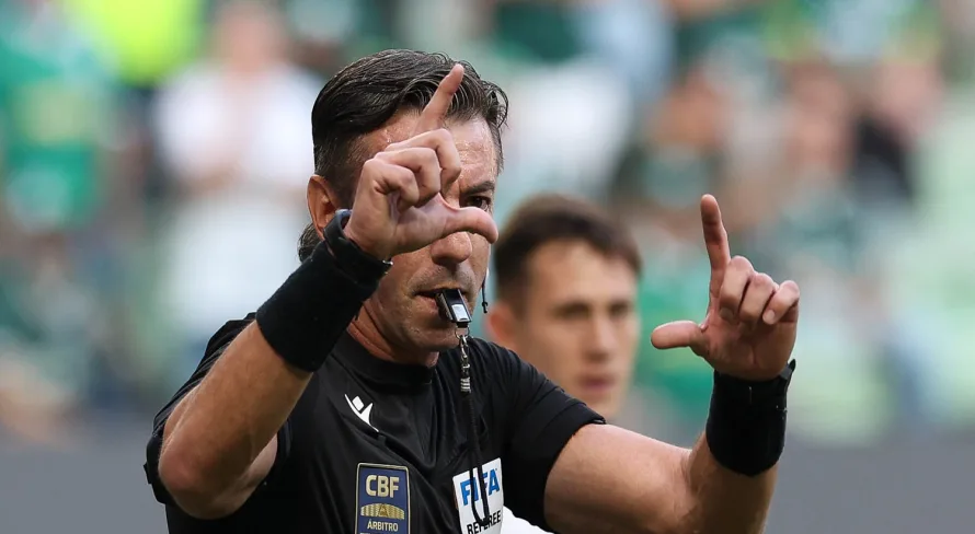 Gian Oddi defende arbitragem de Palmeiras x SPFC e dispara: “Fetiche pelo apito”