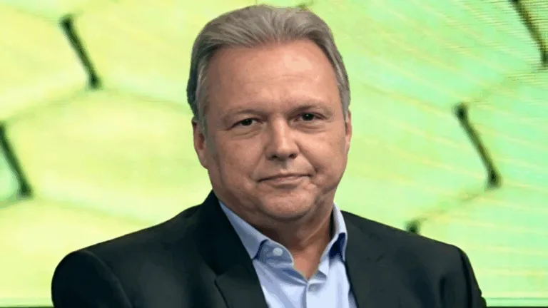 Renato Maurício Prado rasga o verbo contra técnico do Brasileirão: “Meu respeito acabou”