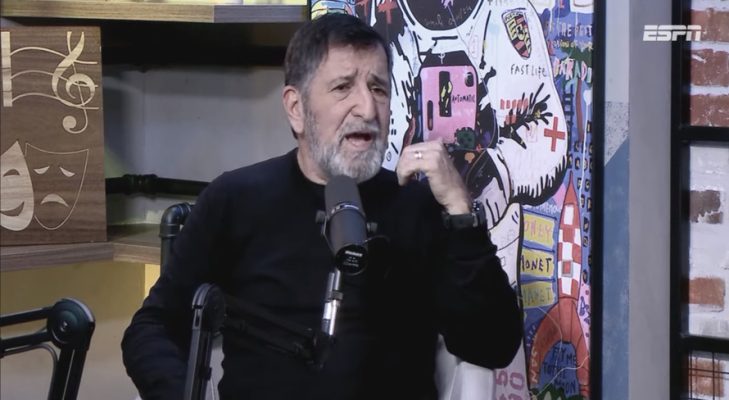 René Simões abre o jogo sobre treinadores estrangeiros na seleção: “Só vejo esses três” René Simões abre o jogo sobre treinadores estrangeiros na seleção: “Só vejo esses três”