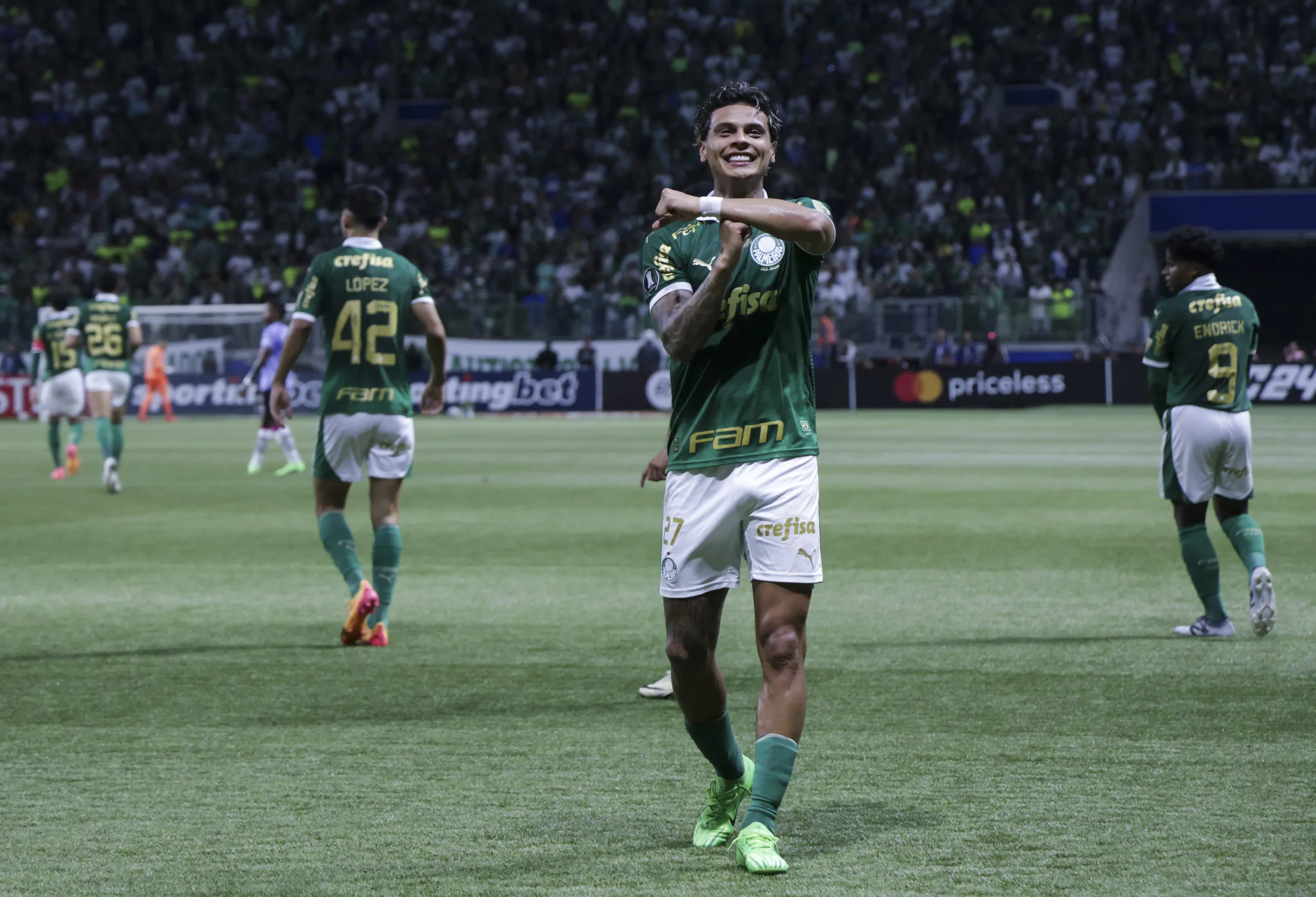 Palmeiras não libera o meio-campista Richard Ríos nem por R$ 150 milhões; entenda