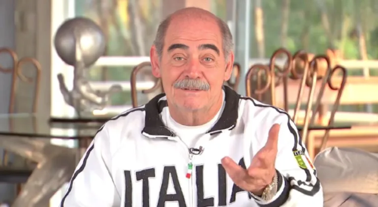 Rivellino elege clube digno de prêmio no Brasileirão: “Merecedor”