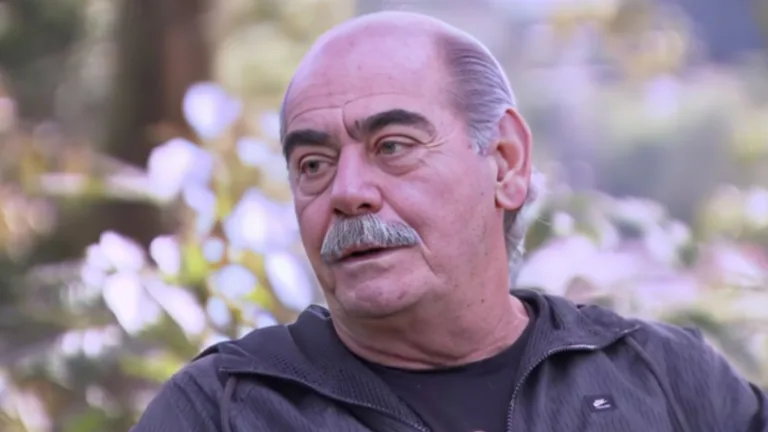 Rivellino aponta atacante “chato” no Brasileirão: “Impressionante”