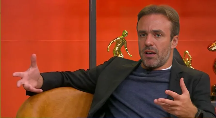 Roger Flores “carimba” eliminação na Libertadores: “Não vai ter dificuldades”