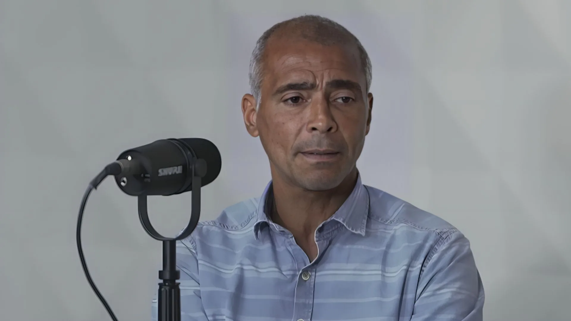 Romário elege melhor camisa 10 que viu jogar: “Um dos maiores”