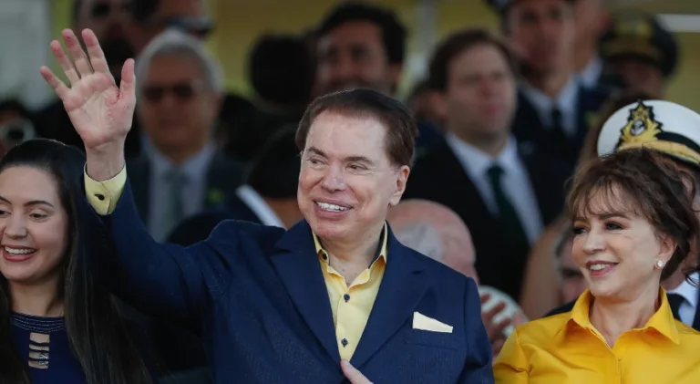 Brasileirão terá minuto de silêncio antes dos jogos em homenagem a Sílvio Santos