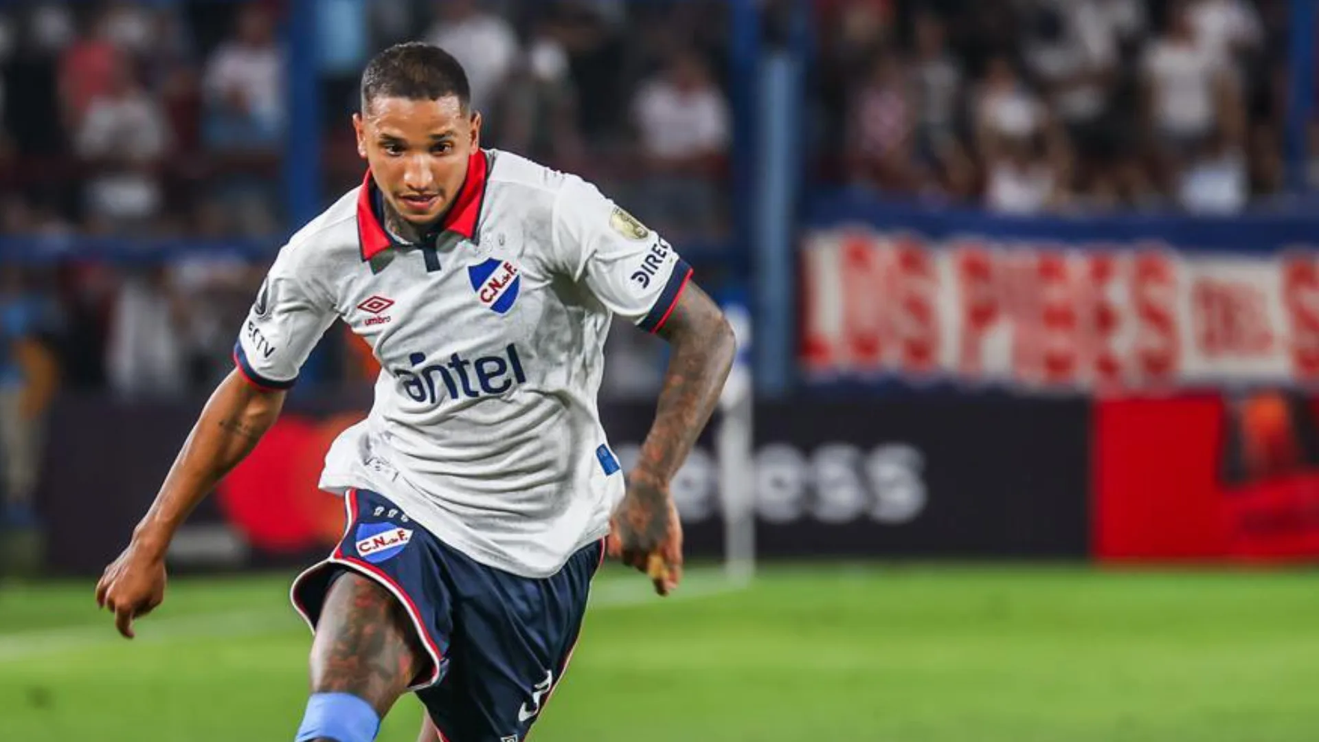 Jogadores do SPFC se unem a familiares de Izquierdo em hospital