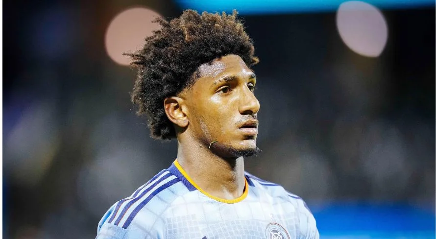 Corinthians anuncia a contratação do atacante Talles Magno; veja os detalhes