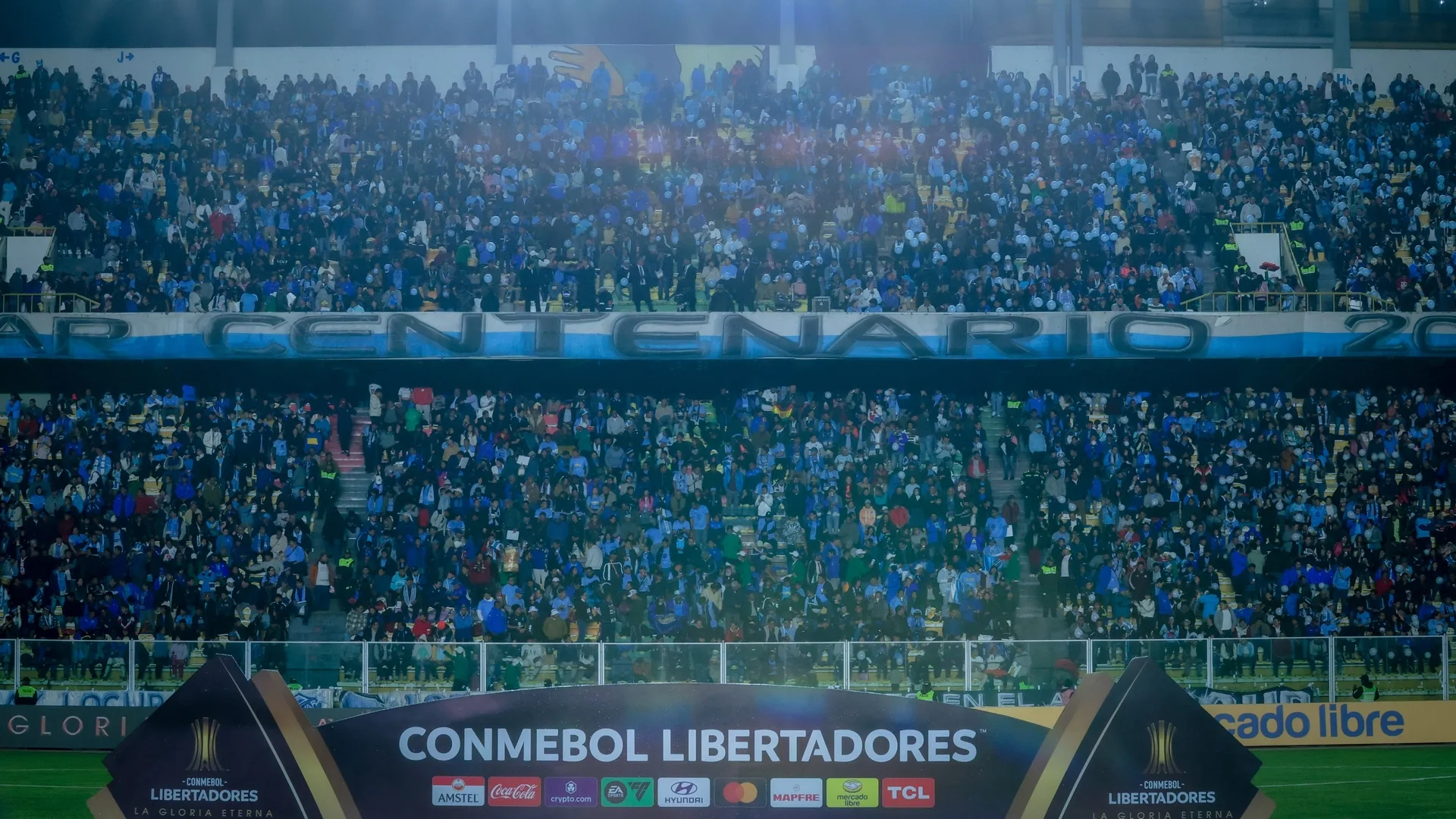 Torcedores bolivianos elegem time do futebol brasileiro mais respeitado