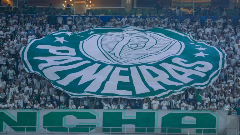 Torcedores do Palmeiras vão ‘precisar’ do Corinthians nas próximas rodadas do Brasileirão