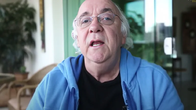 Tostão elege meias que servem de inspiração no futebol hoje 