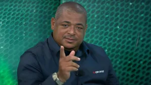 Vampeta banca permanência no Brasileirão Série A: “Não vai cair”