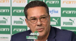 Luxemburgo exalta craque com qualidade ‘proibida’ no Brasil hoje 