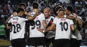 Vasco é o time com mais jogadores entre os 15 preferidos pelos torcedores brasileiros; confira