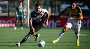 Vasco reencontra Criciúma após goleada que causou saída de Ramón Díaz