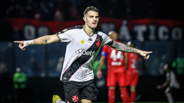 Vasco x Athletico polêmico, Michael estreia no Flamengo e mais: confira os memes da 24ª rodada do Brasileirão