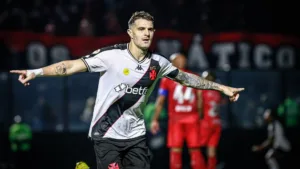 Vegetti mira ‘consolidar’ status de artilheiro da Copa do Brasil em Vasco x Athletico-PR