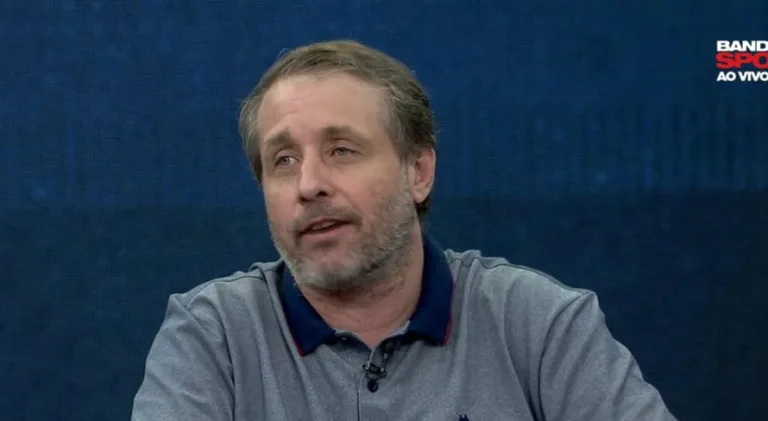 Vitor Guedes analisa Z4 do Brasileirão: “Um grande vai cair”