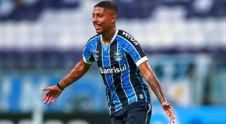 Time da Série C acerta com ex-jogador do Grêmio