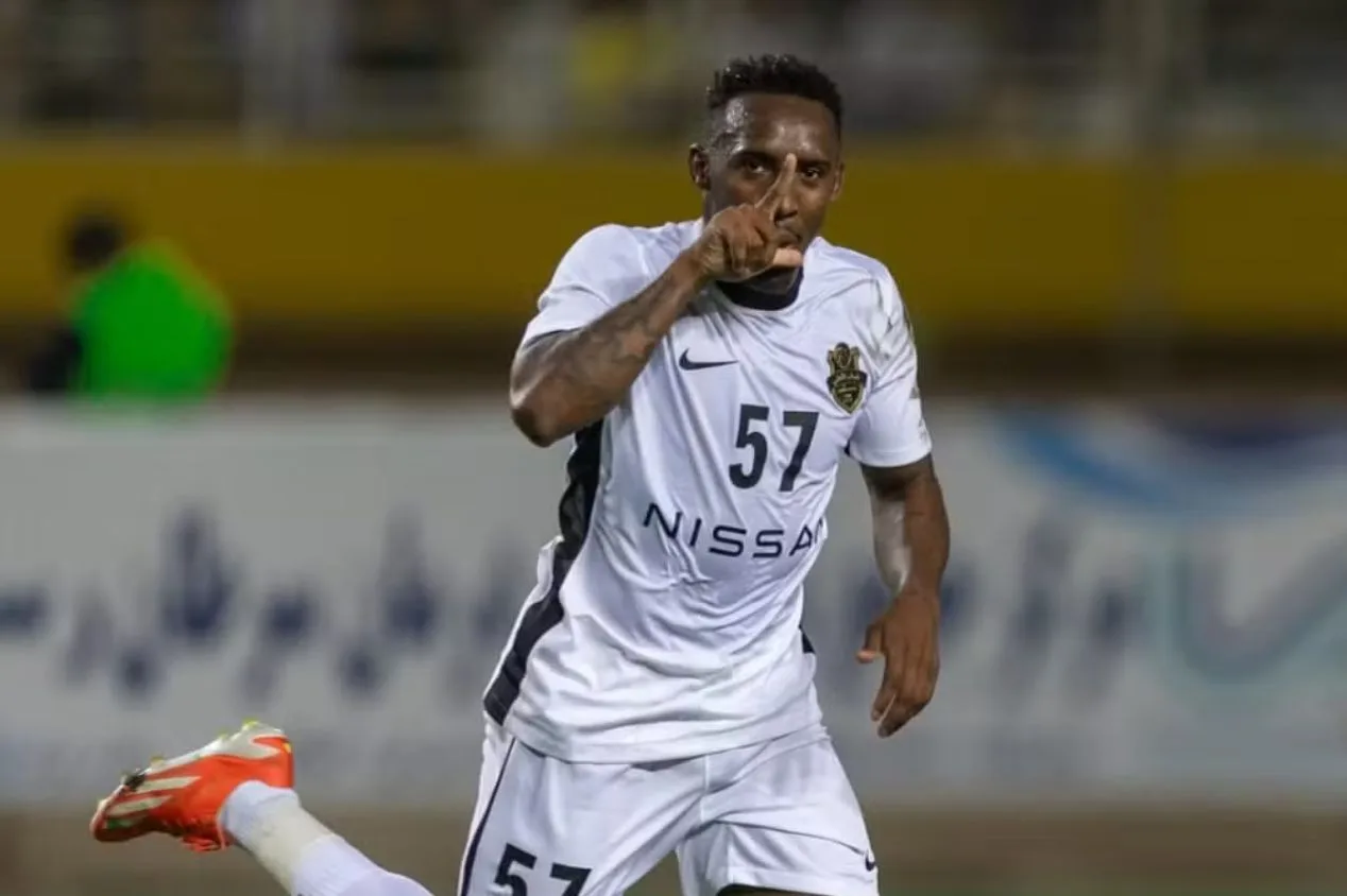 Vasco tem interesse em atacante revelado pelo Flamengo que hoje está nos Emirados Árabes