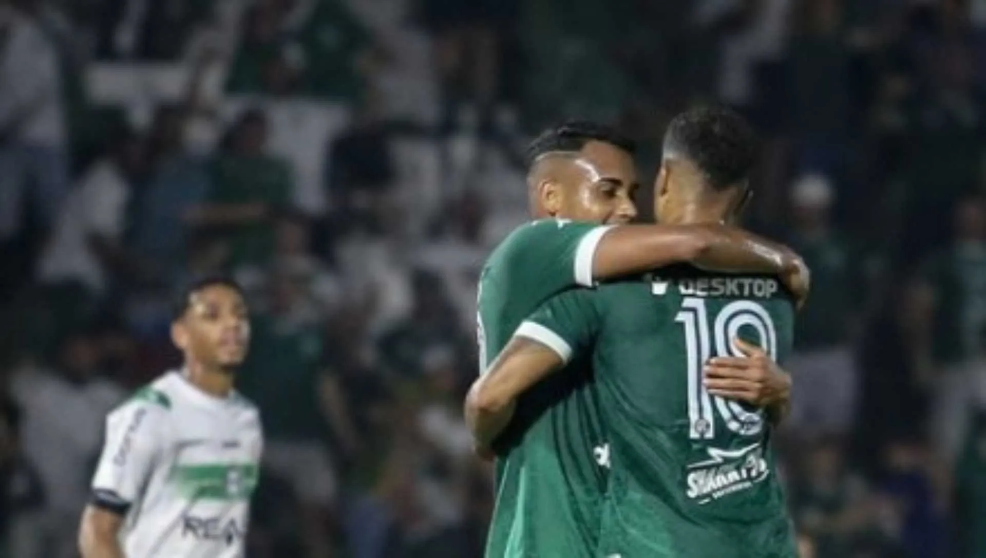 Guarani supera o Coritiba e segue invicto no segundo turno do Brasileirão Série B