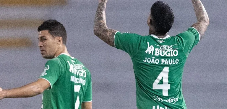 Chapecoense  vence a Ponte Preta e agita briga pelo Z-4 do Brasileirão Série B