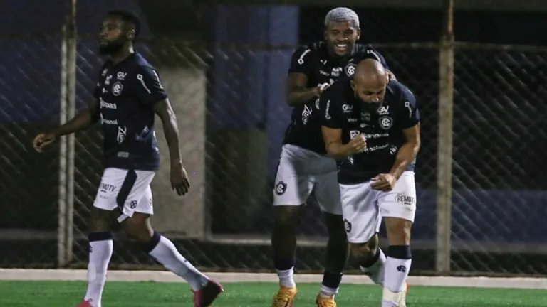 Remo marca dois, mas cede o empate ao São Bernardo no Brasileirão Série C