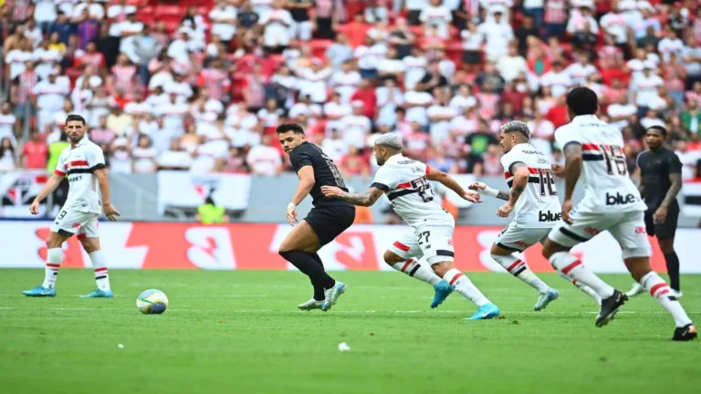 SPFC busca a vitória contra o Corinthians no Brasileirão Série A