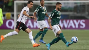 Palmeiras hoje completa 71 partidas contra o Athletico-PR; veja retrospecto