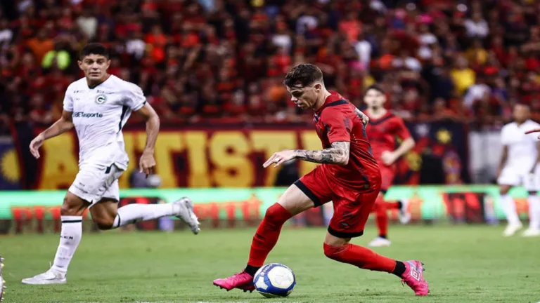 Sport perde pênalti e fica no empate contra o Goiás no Brasileirão Série B