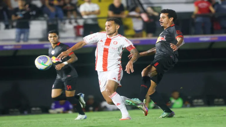 Internacional e Red Bull Bragantino ficam no empate em jogo atrasado