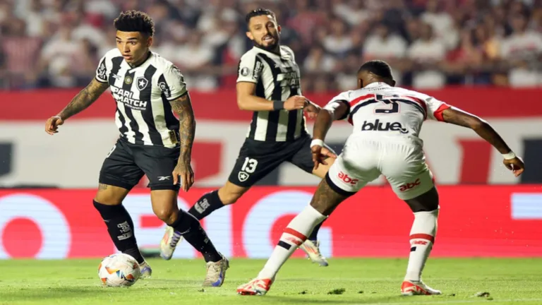 Botafogo vence o SPFC nos pênaltis e avança à semifinal da Libertadores