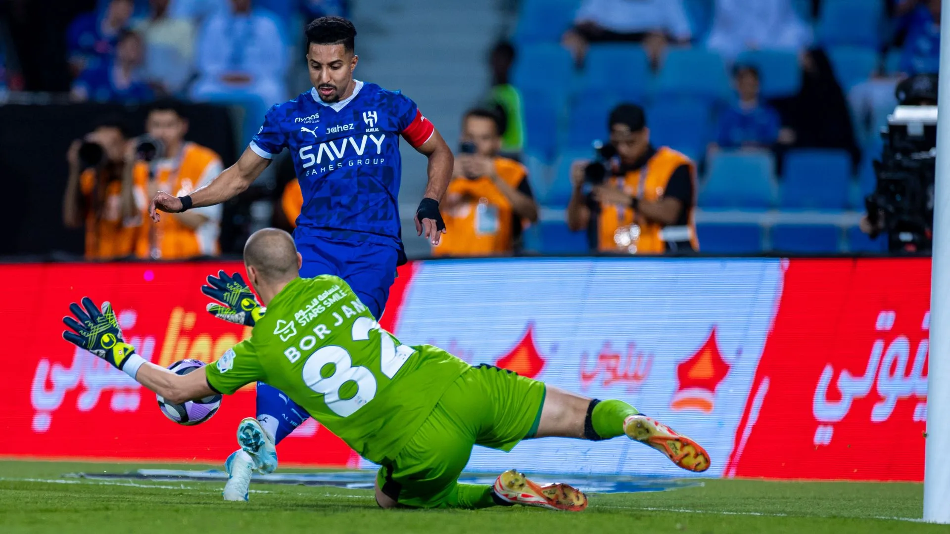 Al-Hilal derrota Al-Riyadh e alcança liderança do Campeonato Saudita