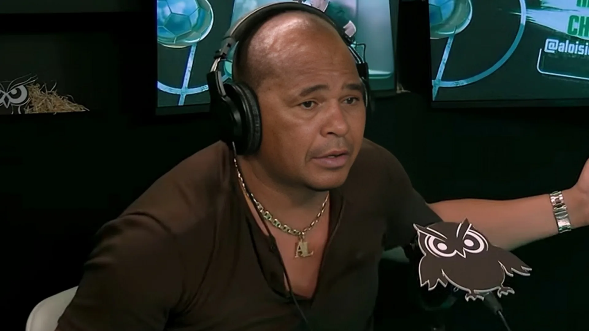 Aloísio Chulapa defende Dorival Júnior e exalta técnico do Brasileirão: “Conquistando tudo”