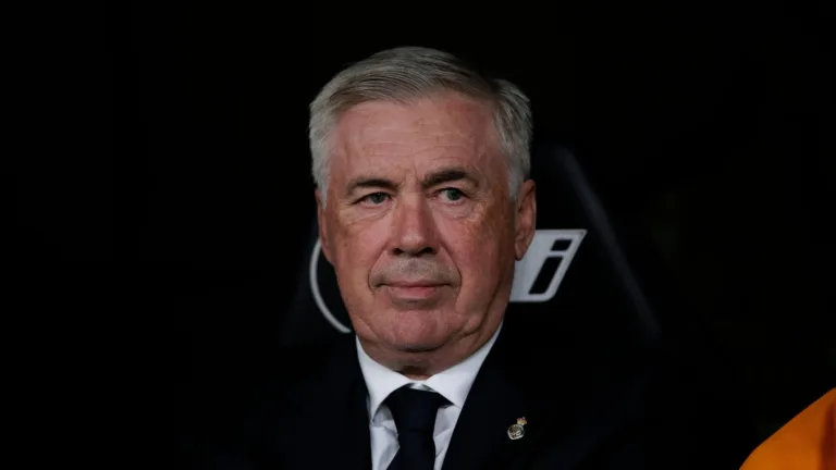 Ancelotti detalha estilo de jogo do Real Madrid sem Mbappé