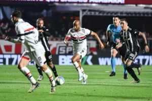 Vampeta, Flávio Prado e Muller elegem classificado em Atlético-MG x São Paulo