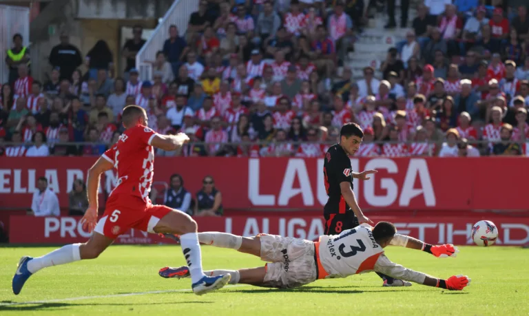 Barcelona goleia o Girona fora de casa e amplia distância na liderança na LaLiga